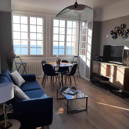 Au Gre Des Marees, Appartement Face A La Mer, Classe 3 Etoiles Ault Bagian luar foto