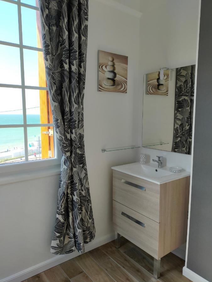 Au Gre Des Marees, Appartement Face A La Mer, Classe 3 Etoiles Ault Bagian luar foto