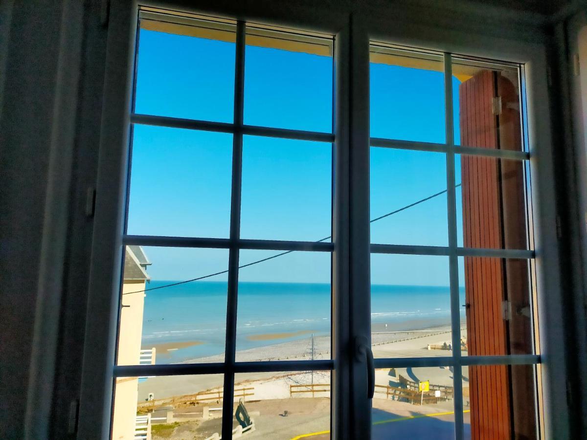 Au Gre Des Marees, Appartement Face A La Mer, Classe 3 Etoiles Ault Bagian luar foto
